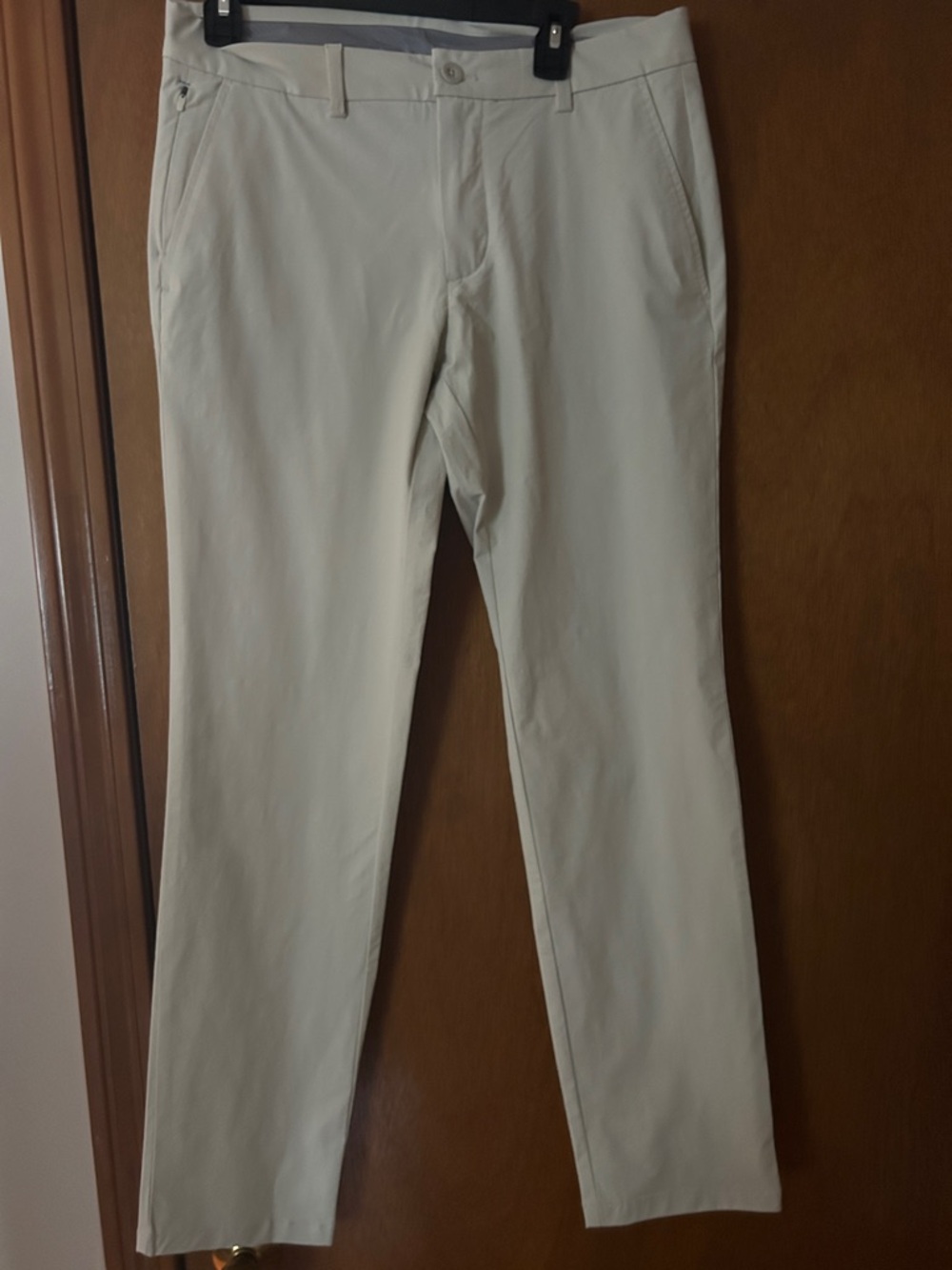 Vineyard Vines On The Go Men's Light Cream Chinos